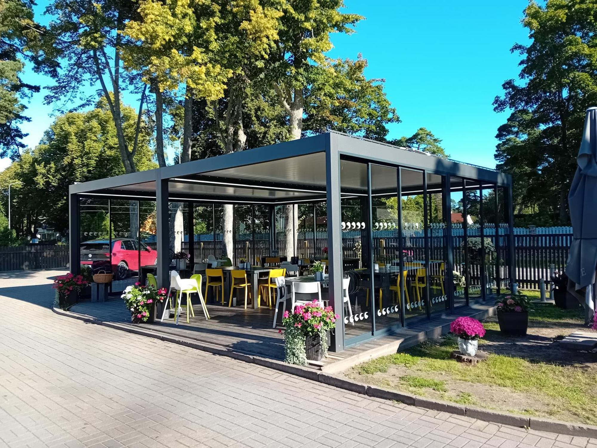 尤拉斯布利兹酒店 文茨皮尔斯 外观 照片
